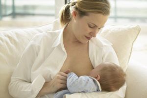 la leche materna y sus beneficios lactando